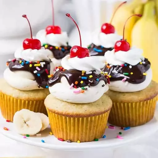 Banana Split Cupcake
