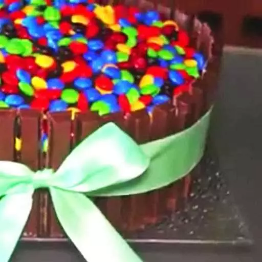 Kit Kat Cake