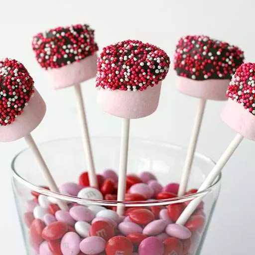 Marshmallow Pops