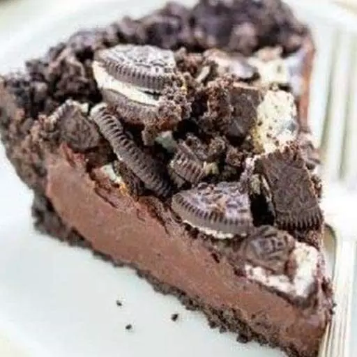 No-Bake Chocolate Oreo Pie