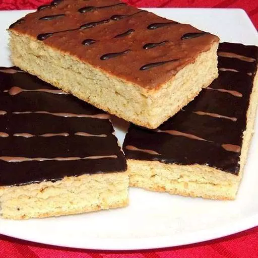 Школьное пирожное