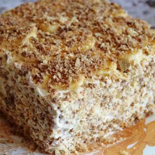 Торт из печенья без выпечки с кремом
