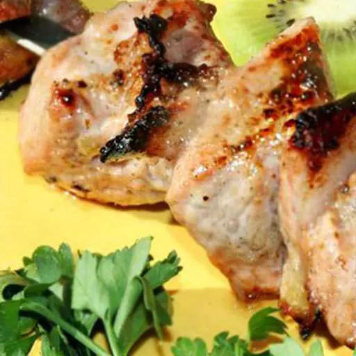 Шашлык под соусом из киви