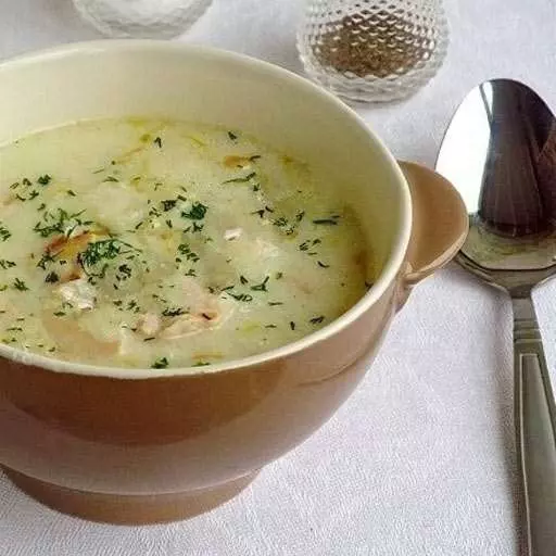 Англійський курячий суп із плавленим сиром
