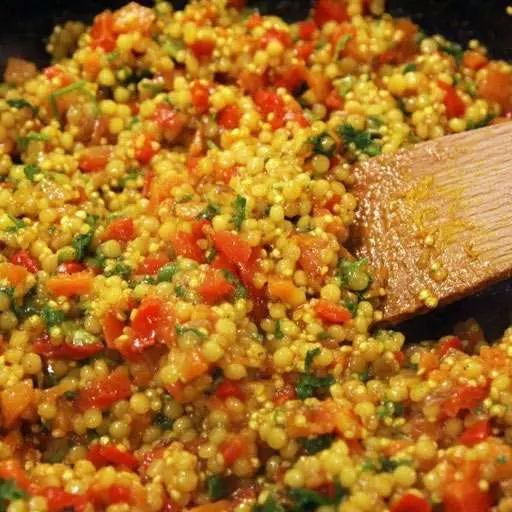 Кускус з овочами та петрушкою