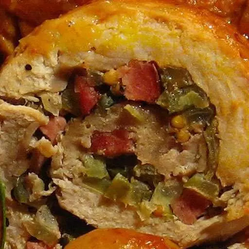 Рулет курячий з овочами