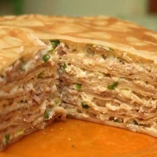 Торт из яичных блинов с куриной начинкой