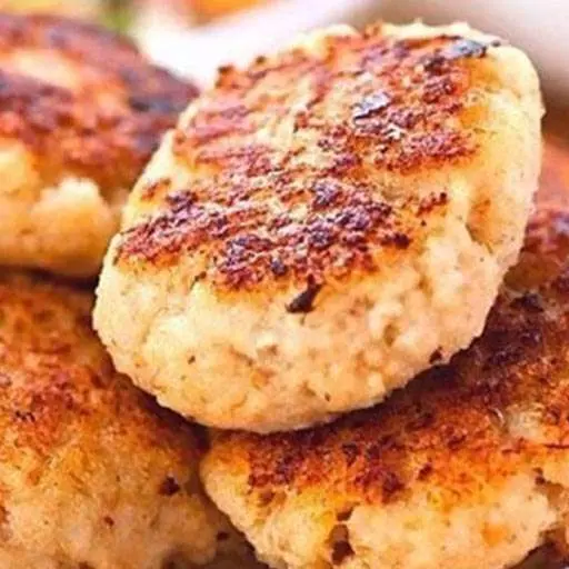 Диетические куриные котлетки с овсянкой