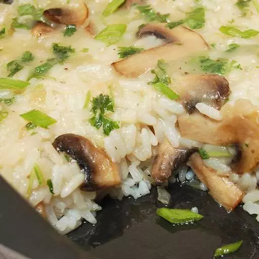 Грибы, запеченные с рисом